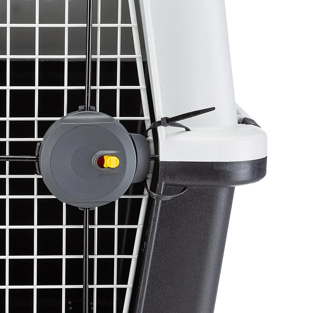 2025 Atlas – Kæledyrstransportør. Sikker, ventileret og IATA-kompatibel. Til bil, tog, båd og fly. Valgfrie hjul og netkit.