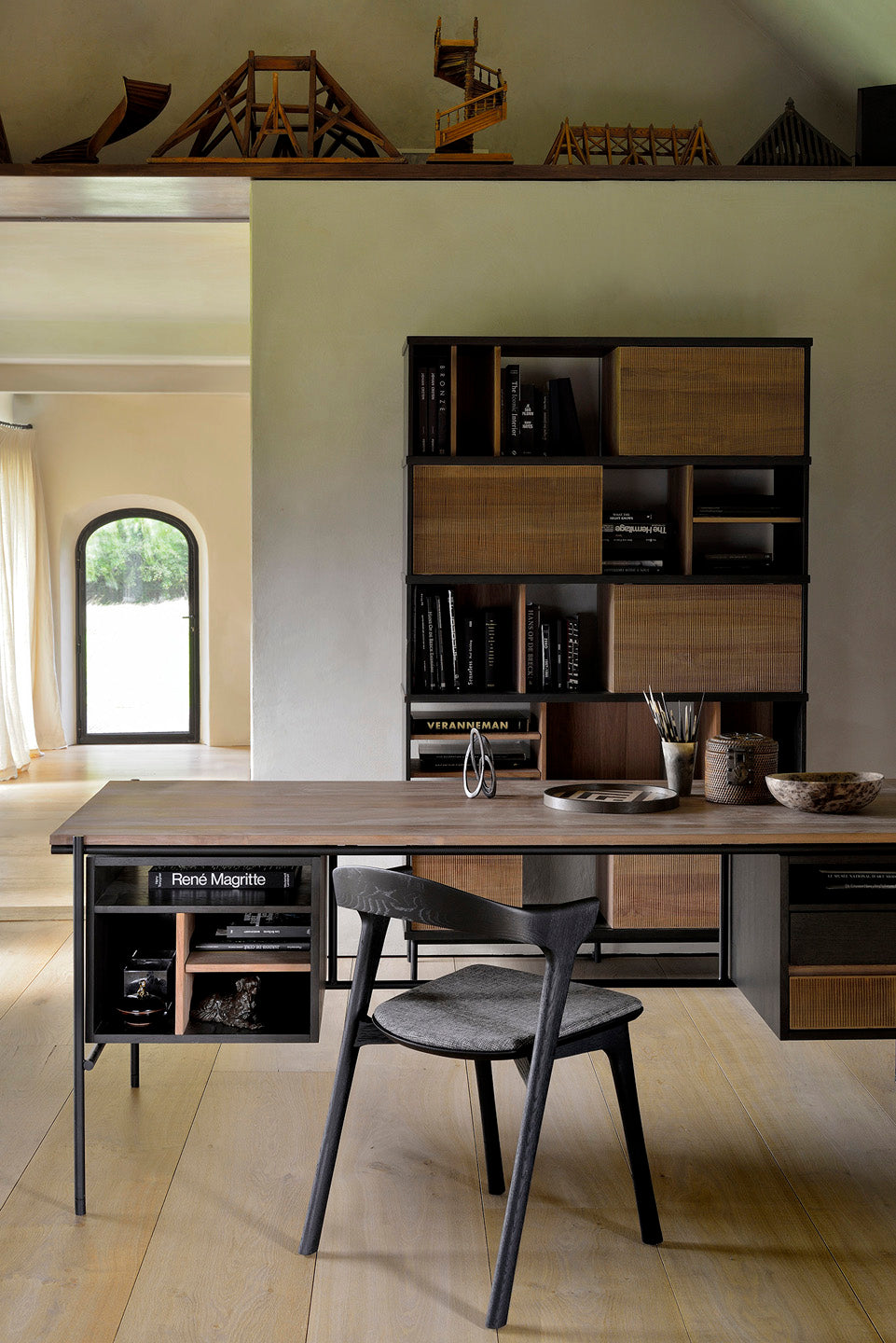 Escritorio Oscar - Teca con 2 cajones