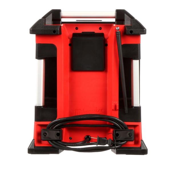 2025 Milwaukee M18 Radio/Opladestation med Lithium-Ion Batteri og Bluetooth 2792-20