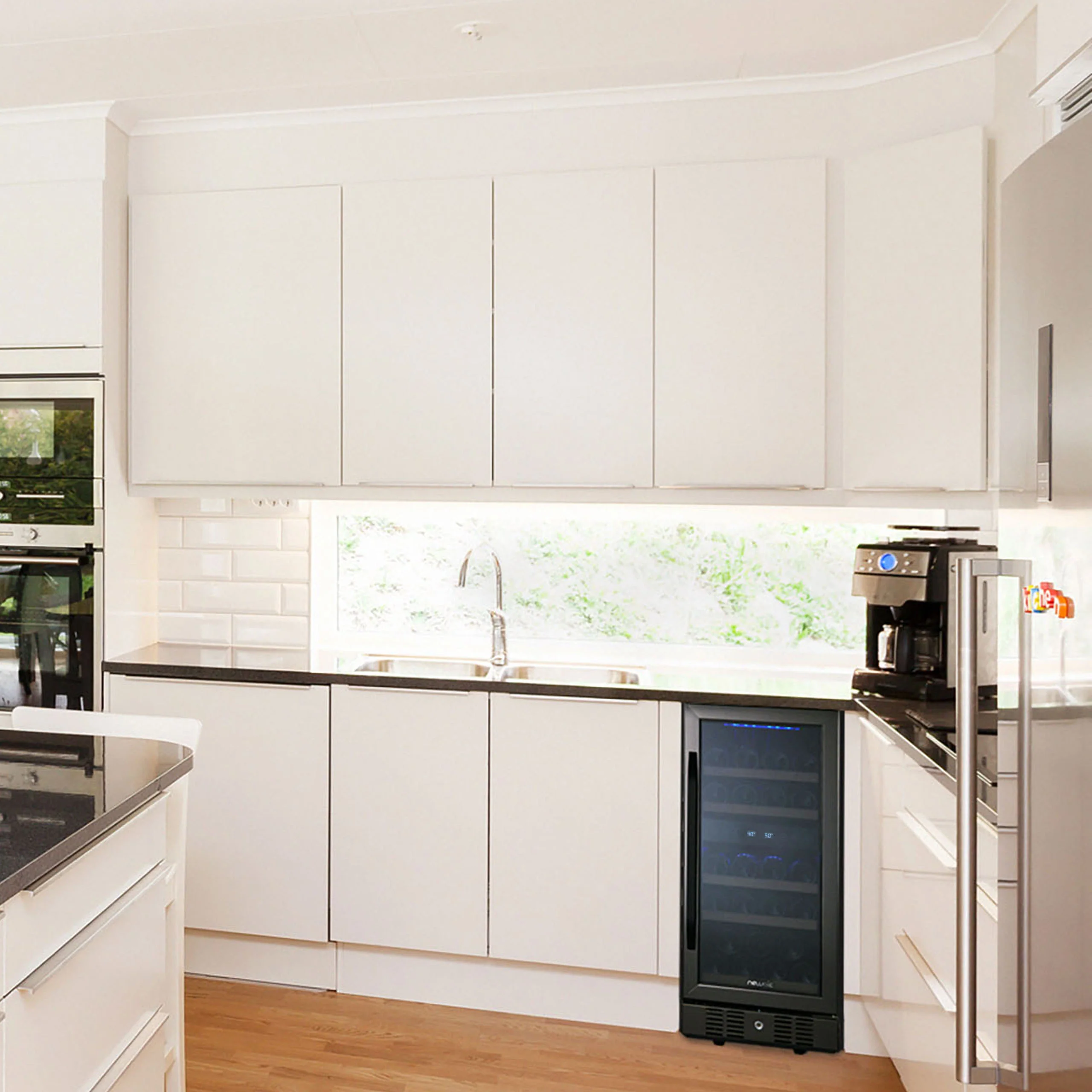 Cave à vin encastrable Newair® 2025, noire – 29 bouteilles – 14,8 zones