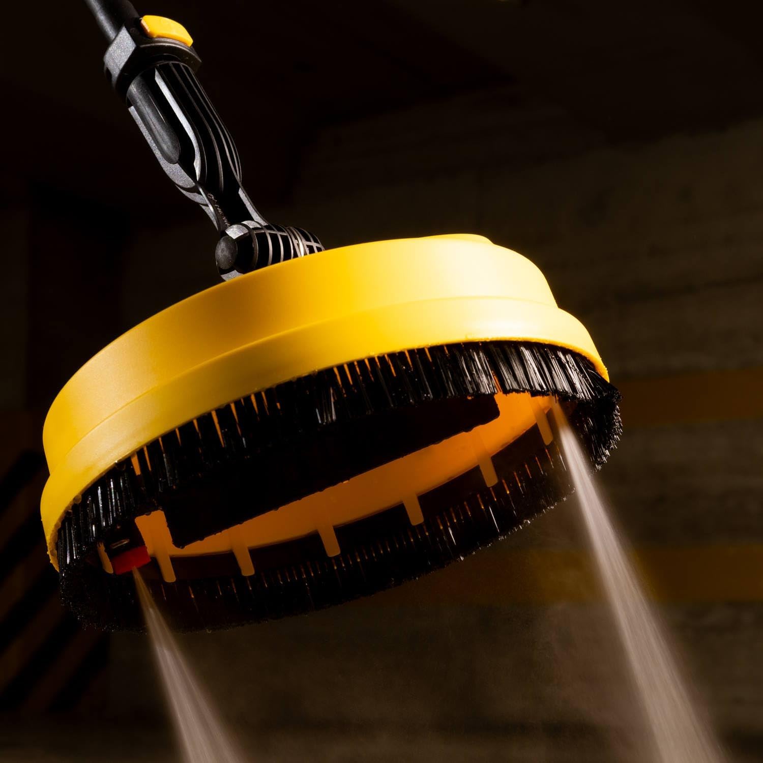 Stanley Hochdruckreiniger SXPW24BX | Hochdruck | für Fahrzeuge und Außenflächen | mit Flächenreiniger und feststehender Bürste | Maximaler Druck 170 bar | Maximale Fördermenge 500 l/h | Verbrauch