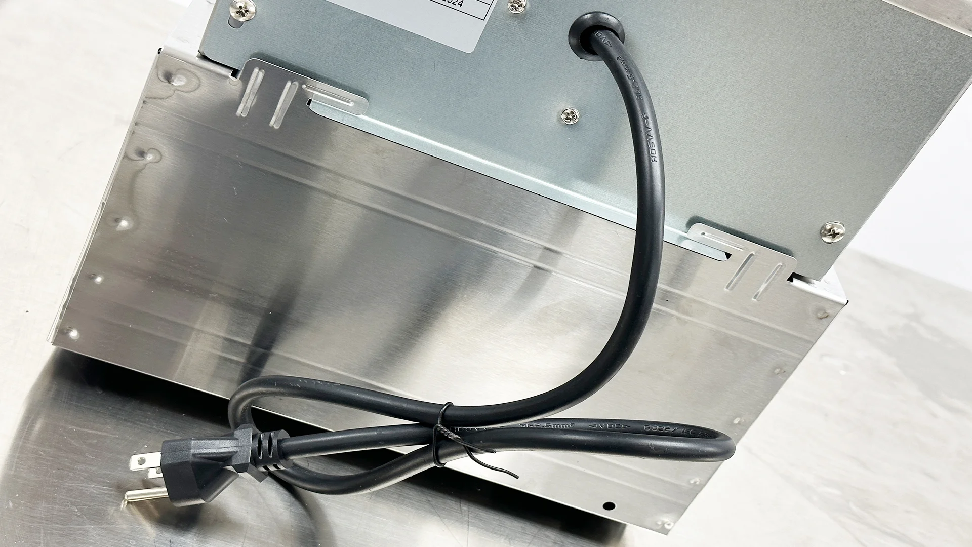 Friteuse électrique de 1600 W. Grande friteuse de comptoir en acier inoxydable. Friteuse multifonctionnelle robuste. Réservoir unique de 2,5 gallons (9,5 litres) de qualité professionnelle.