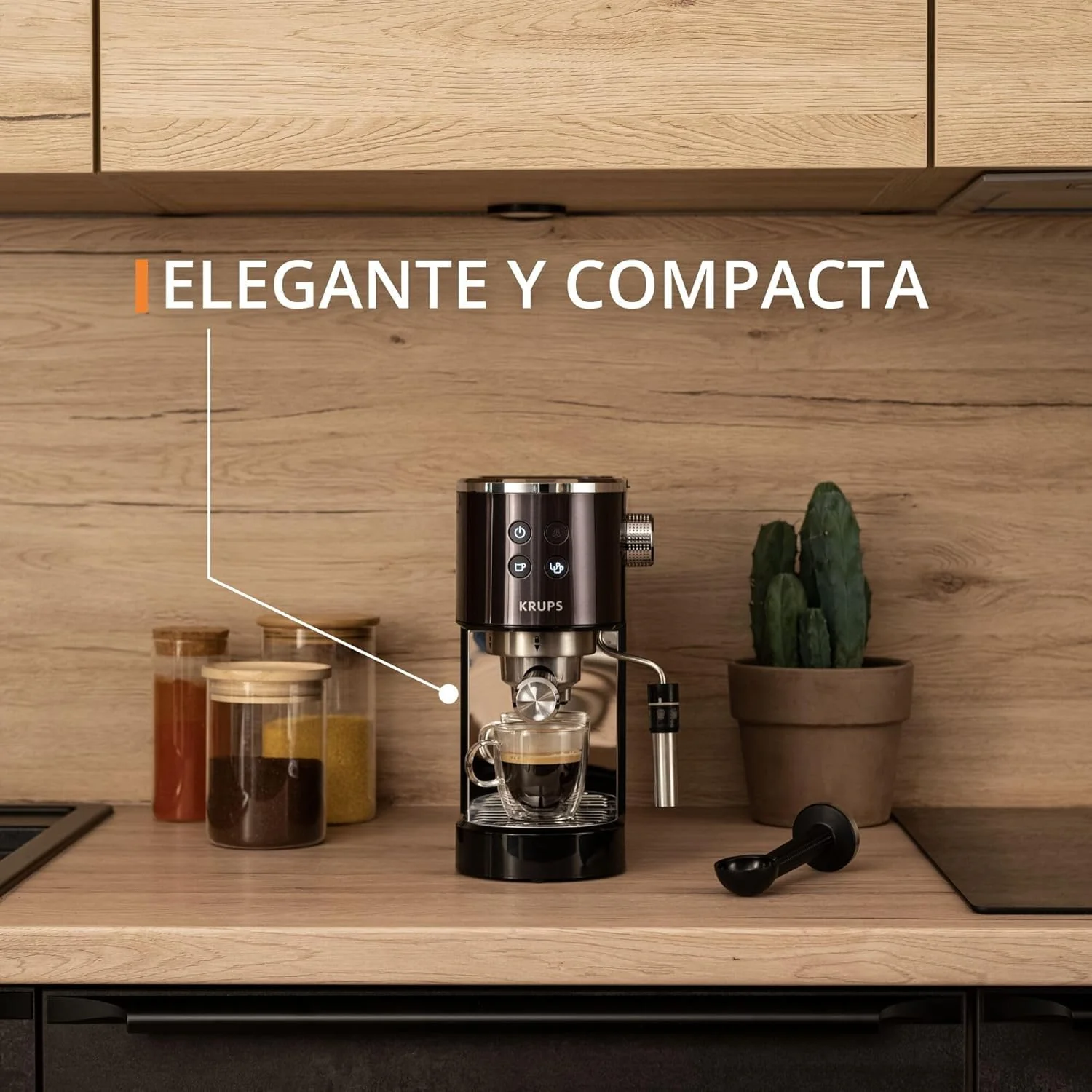 Machine à expresso Krups Virtuoso Essential - 15 bars. Acier inoxydable noir. Design compact et élégant. Arrêt automatique. Expresso et cappuccino. Thermobloc. Buse vapeur. Doseur inclus. XP4418