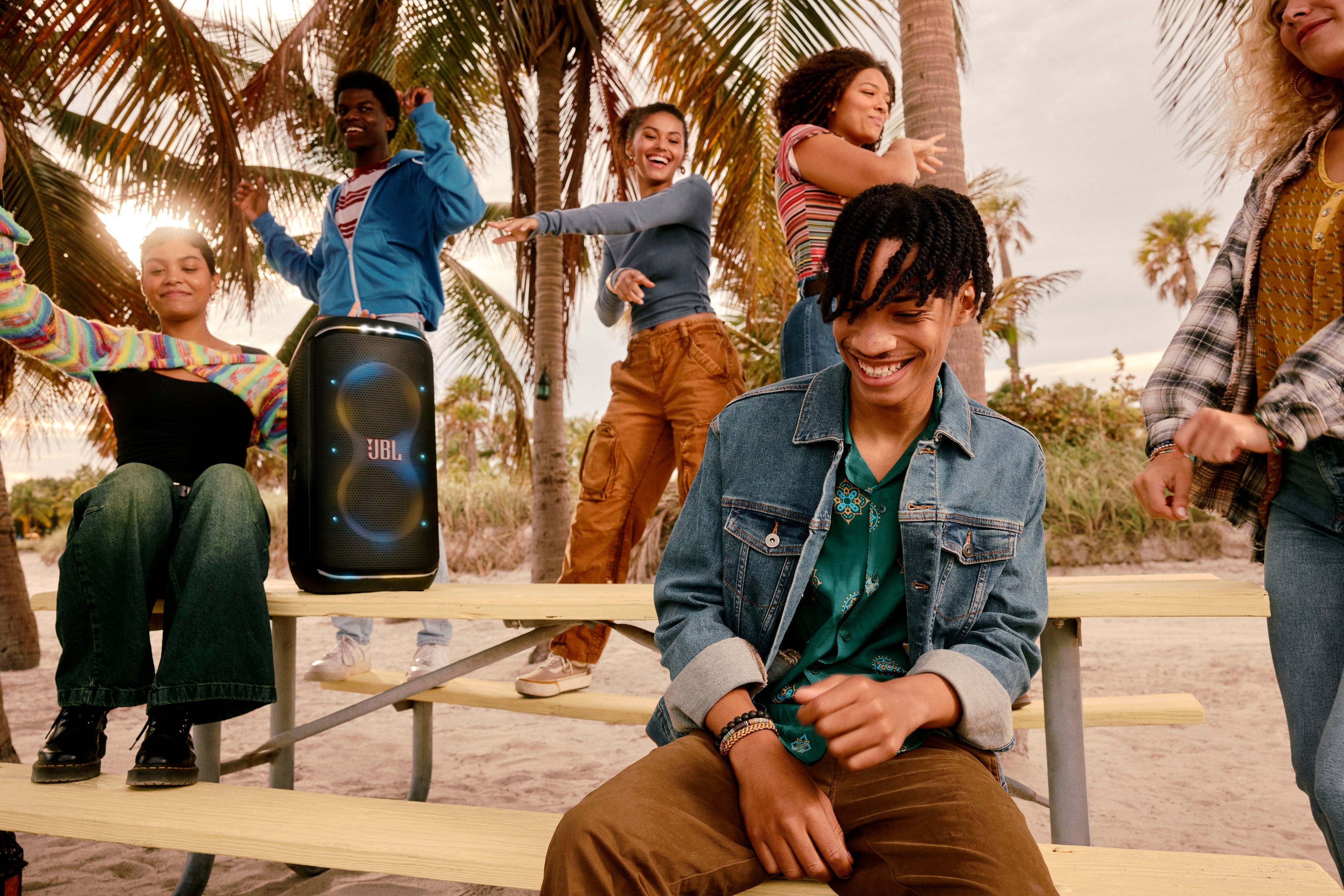 JBL – PartyBox Club 120 Tragbarer kabelloser Party-Lautsprecher – Schwarz