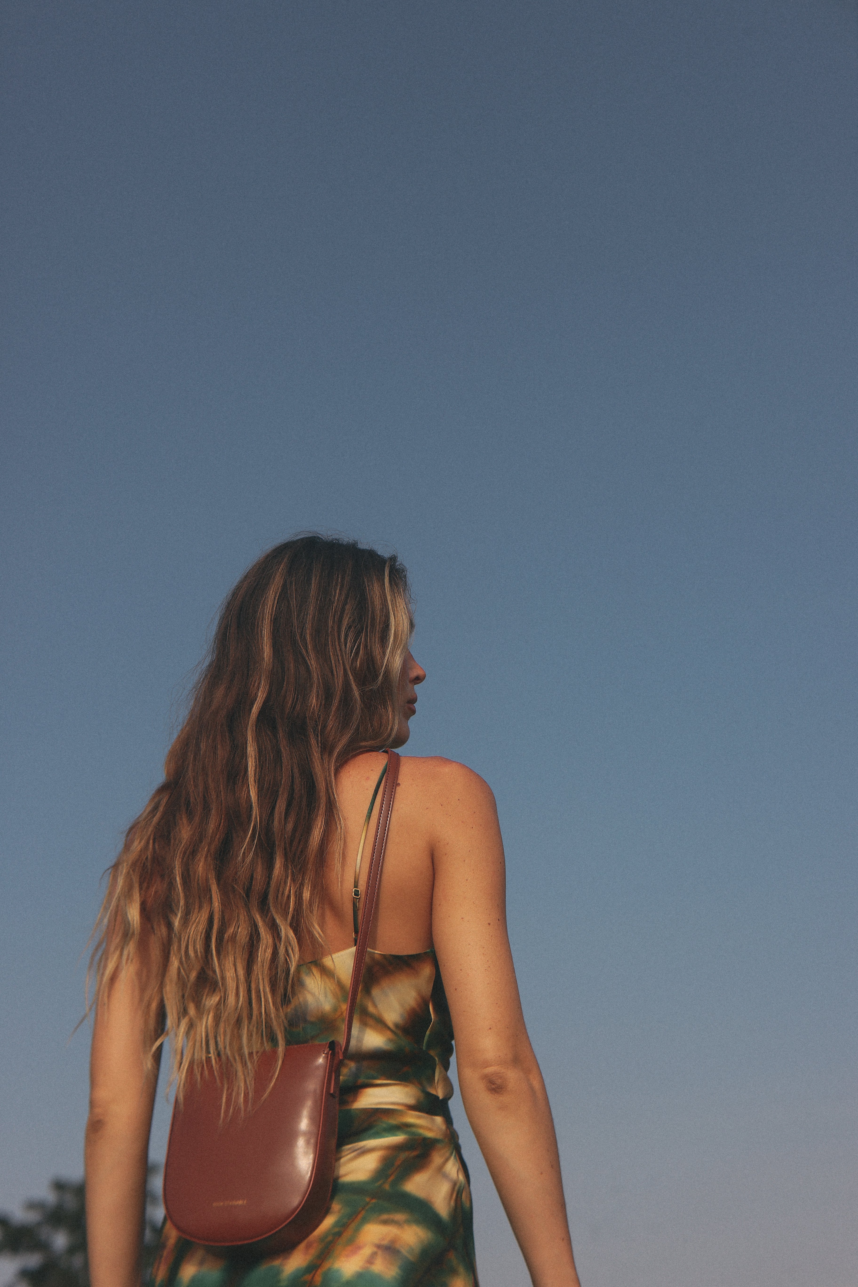 Eva - Apple Leather Crossbody Bag - Brown