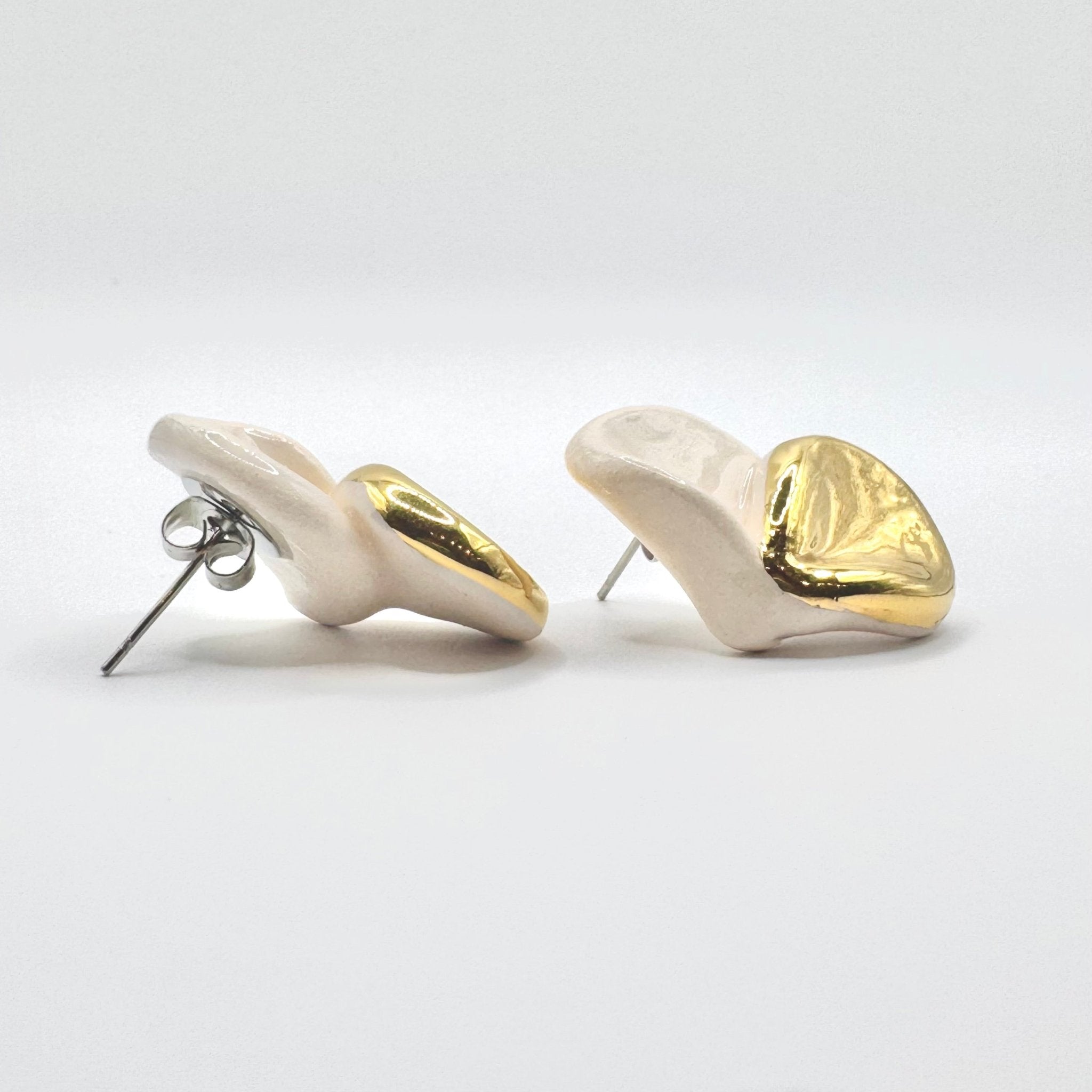 Petali | Handcrafted white ceramic stud earrings with gold luster