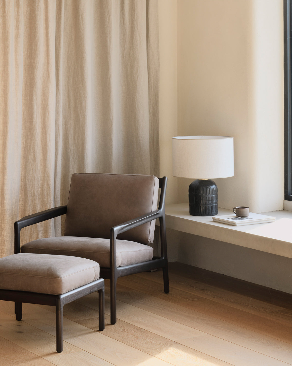 Reposapiés Jack - Piel Nobuk