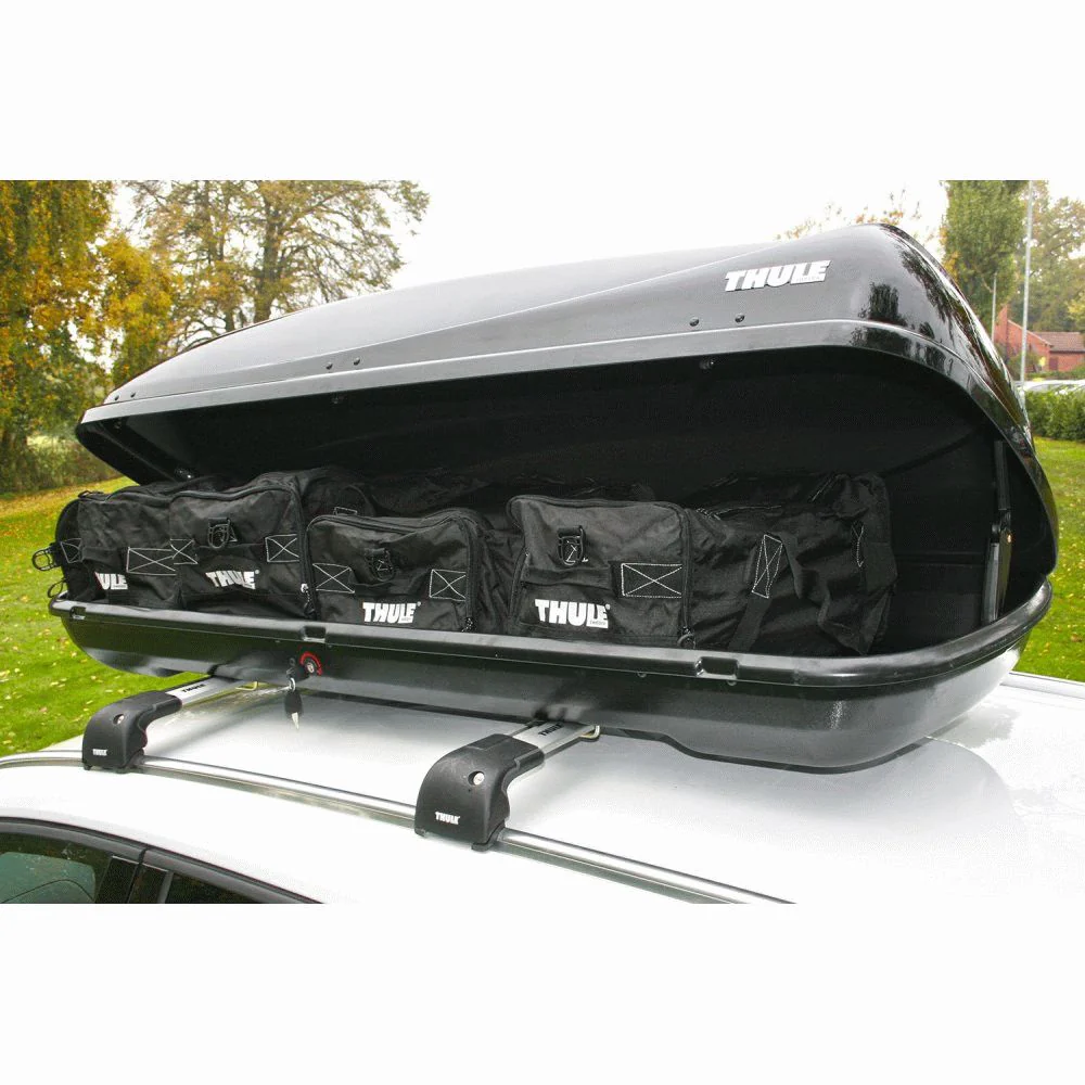 2025 THULE Ocean 200 Cofre de techo negro brillante – 450 litros