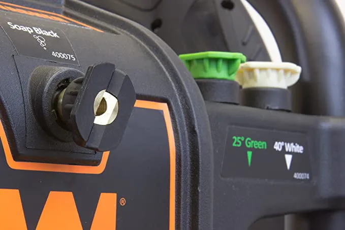 Nettoyeur haute pression à essence. 3400 PSI. 2,7 GPM. Moteur de 212 cm3. Conforme aux normes CARB.