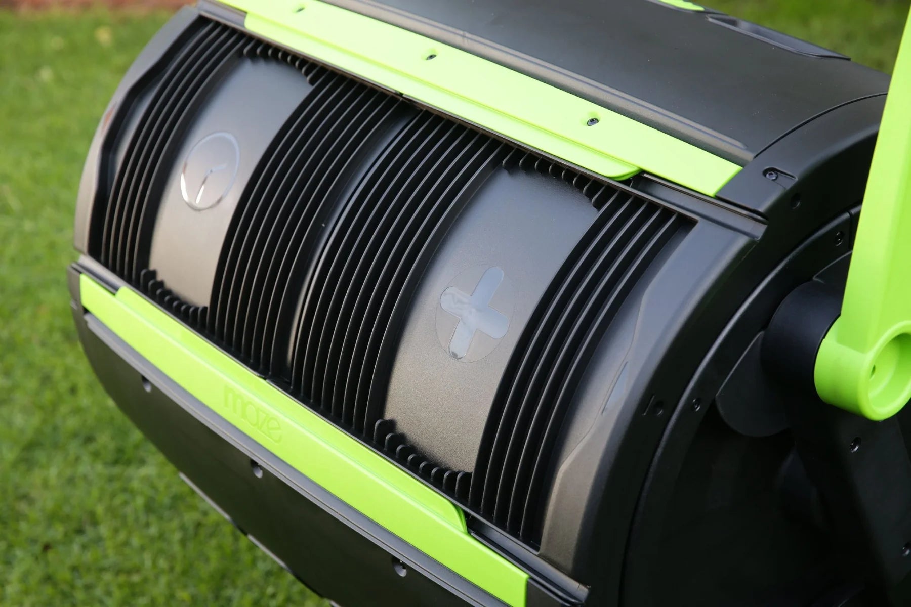 Maze 65-Gallonen-Drehkomposter mit Wagen – Kombi