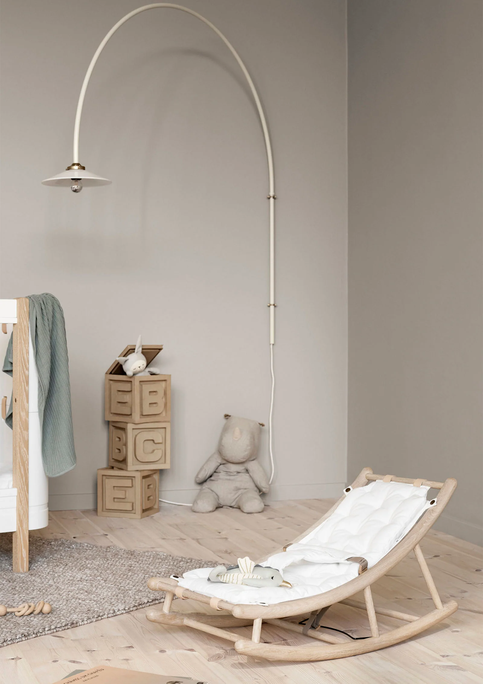 2025 Baby- og småbørnshængekøje 'Træ' Eg/Hvid