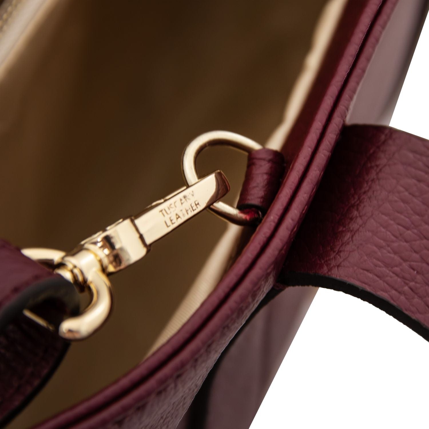 Callie - Soft leather shoulder bag | TL142415