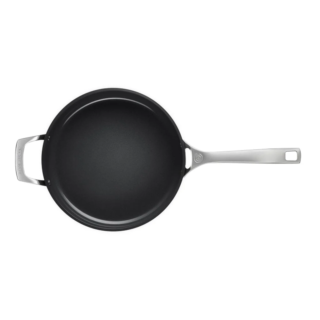 2025 Le Creuset – Essential Antihaft-Kochtopf 26 cm