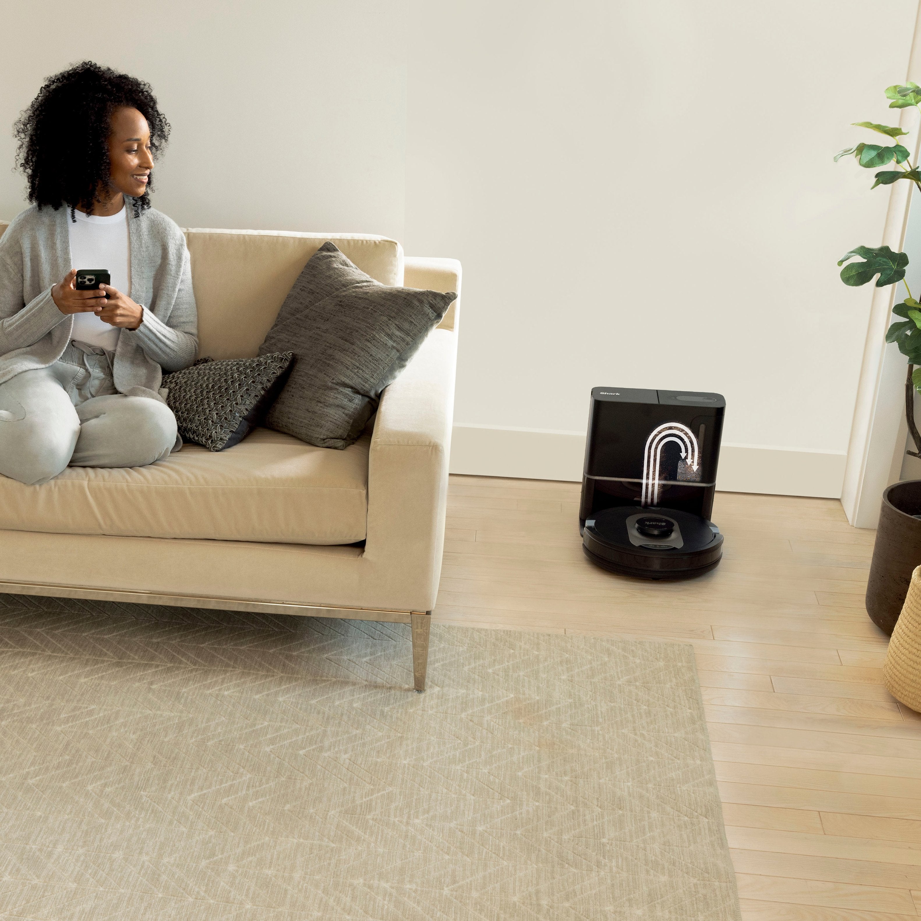 Aspirateur robot Shark 2025 – AI Ultra avec nettoyage Matrix Clean. Cartographie de la maison. Base autonettoyante sans sac HEPA. Connectivité Wi-Fi – Noir