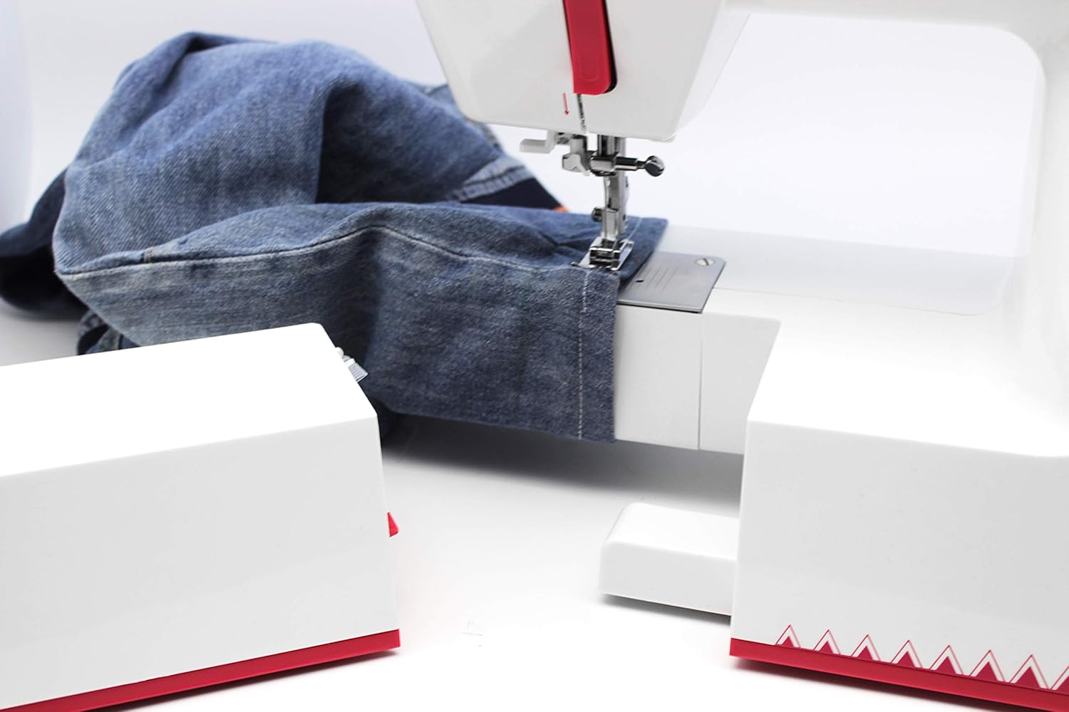 Alfa Practik 9 Nähmaschine, 34 Stiche, LED-Licht, Metallgehäuse