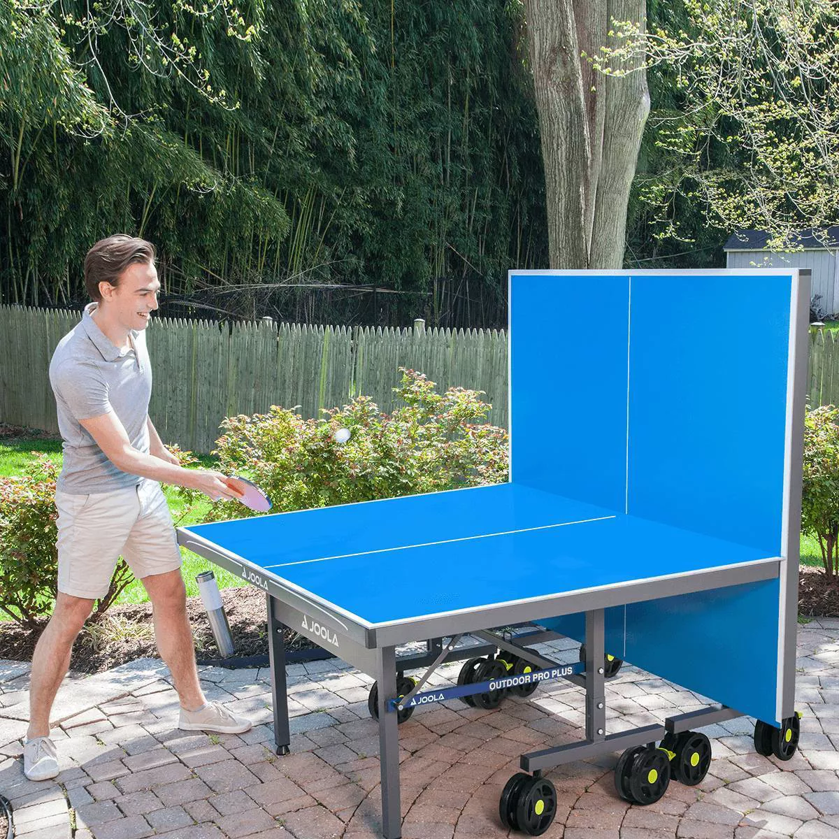 Table de ping-pong d'extérieur JOOLA Nova Pro Plus avec filet imperméable. 2,74 m x 1,52 m. Pliable. Surface en aluminium.