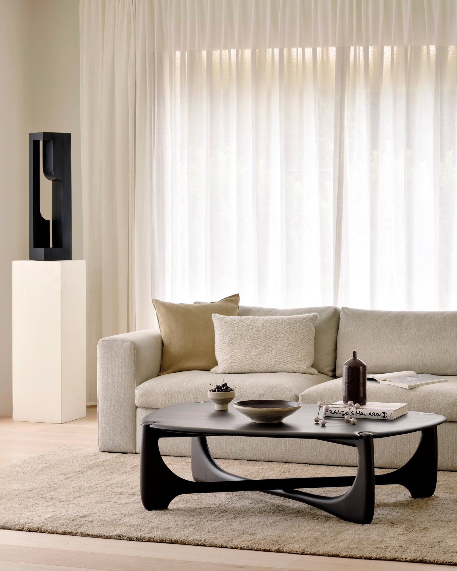 Mesa de centro PI - Caoba - Forma de guijarro