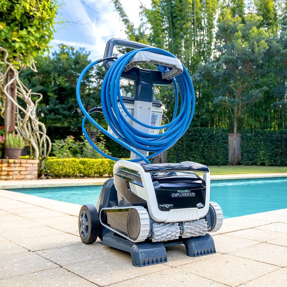 Robot nettoyeur de piscine 2025 pour piscines jusqu'à 9 mètres – Brosse de nettoyage et filtres à chargement par le haut
