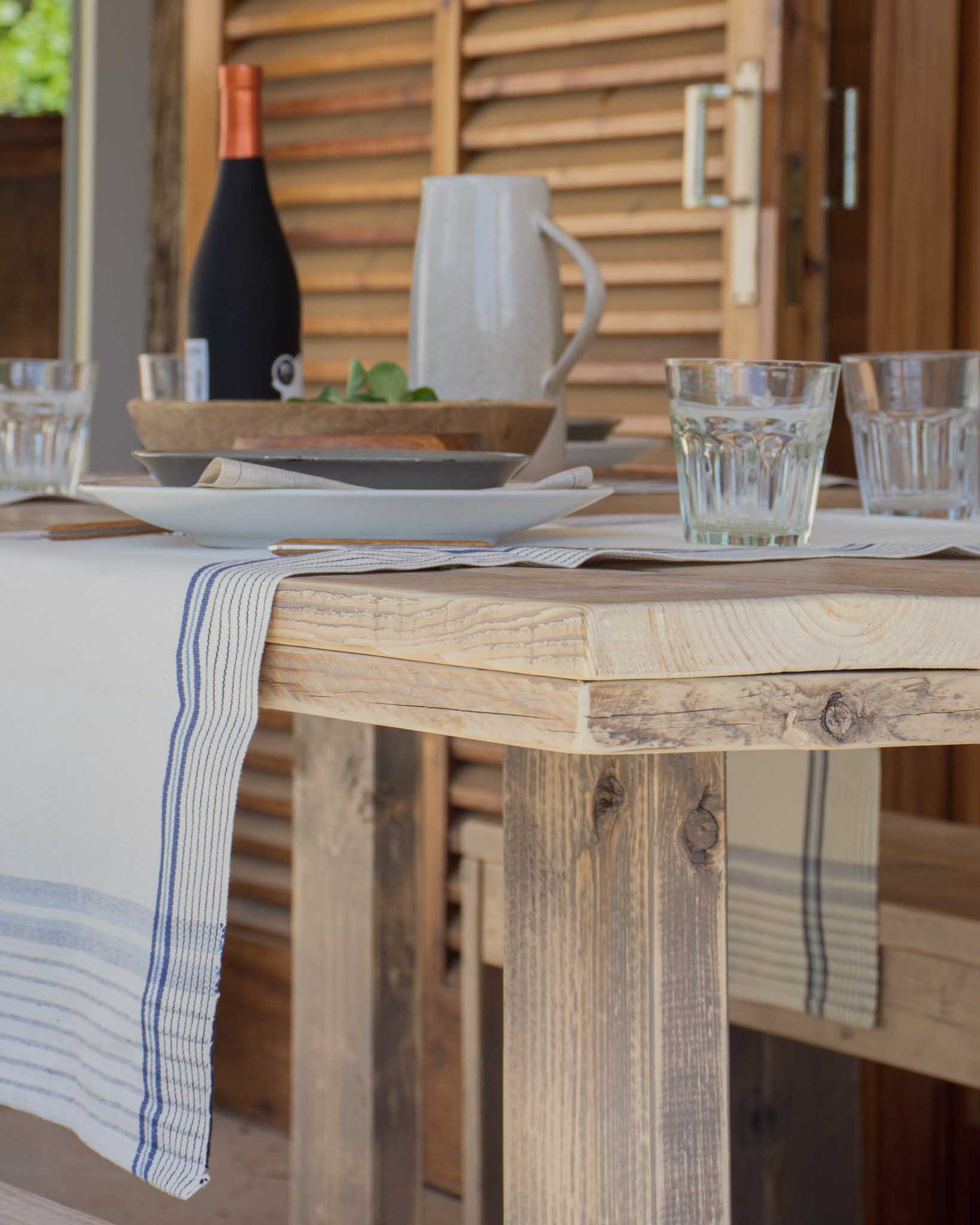 Table d'extérieur Ayres