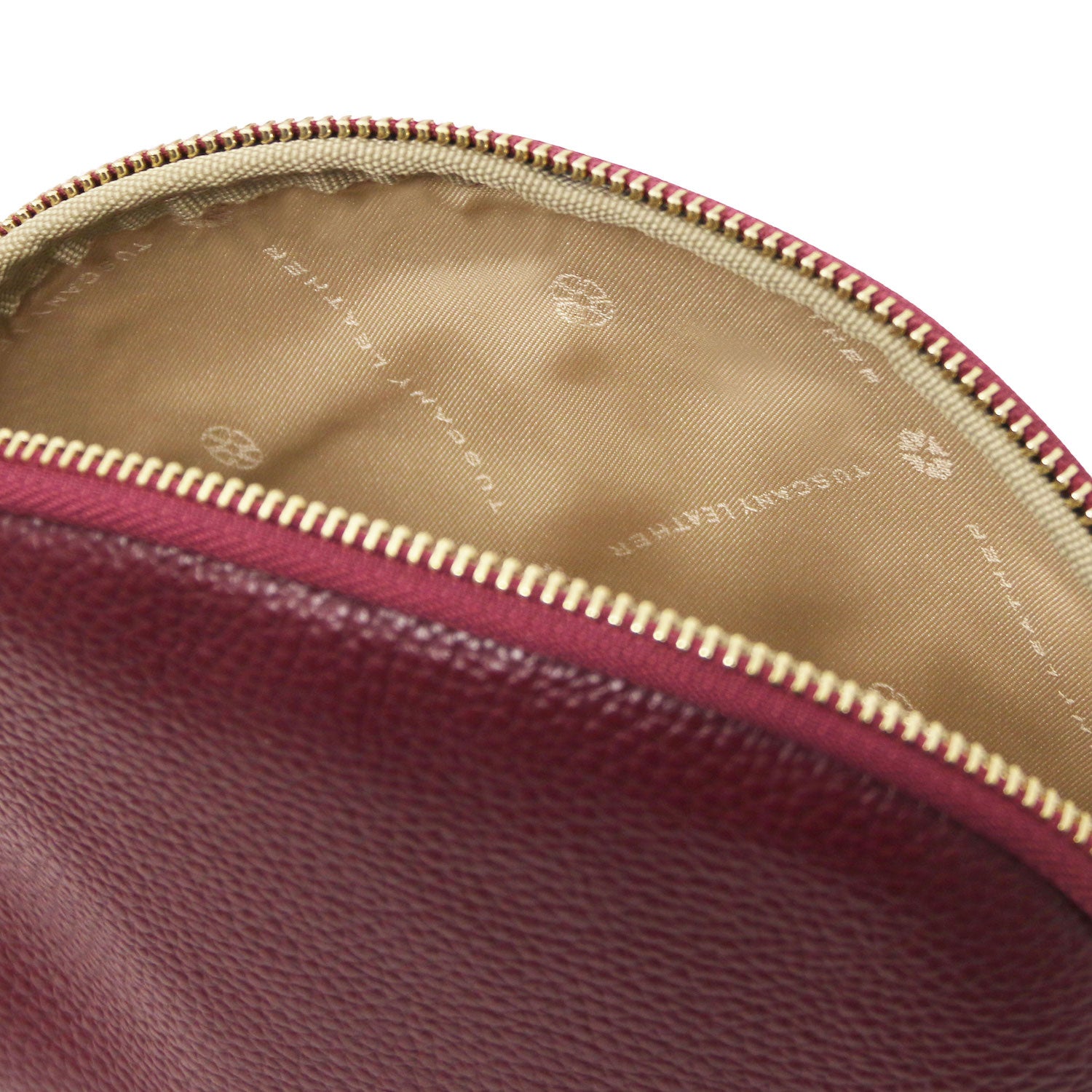 Vera - Soft leather toiletry case | TL142438