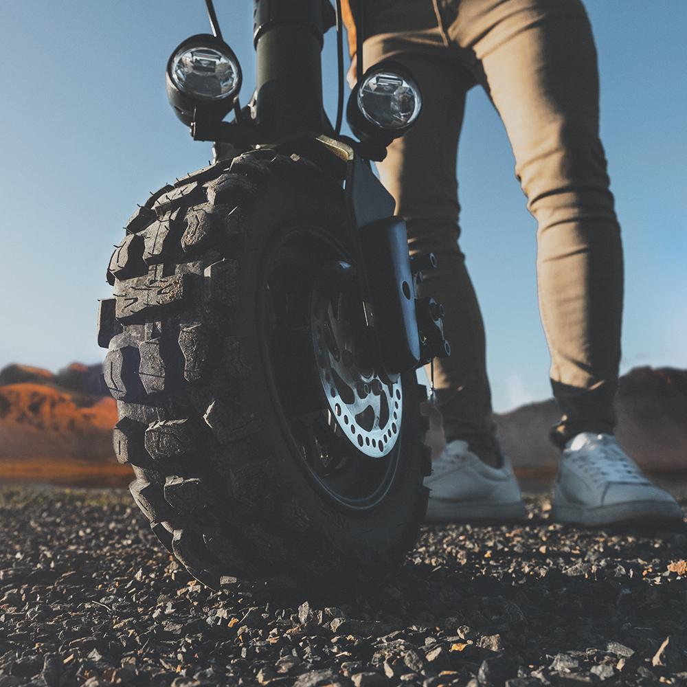 Bongo Series Z Offroad Dunkelgrün