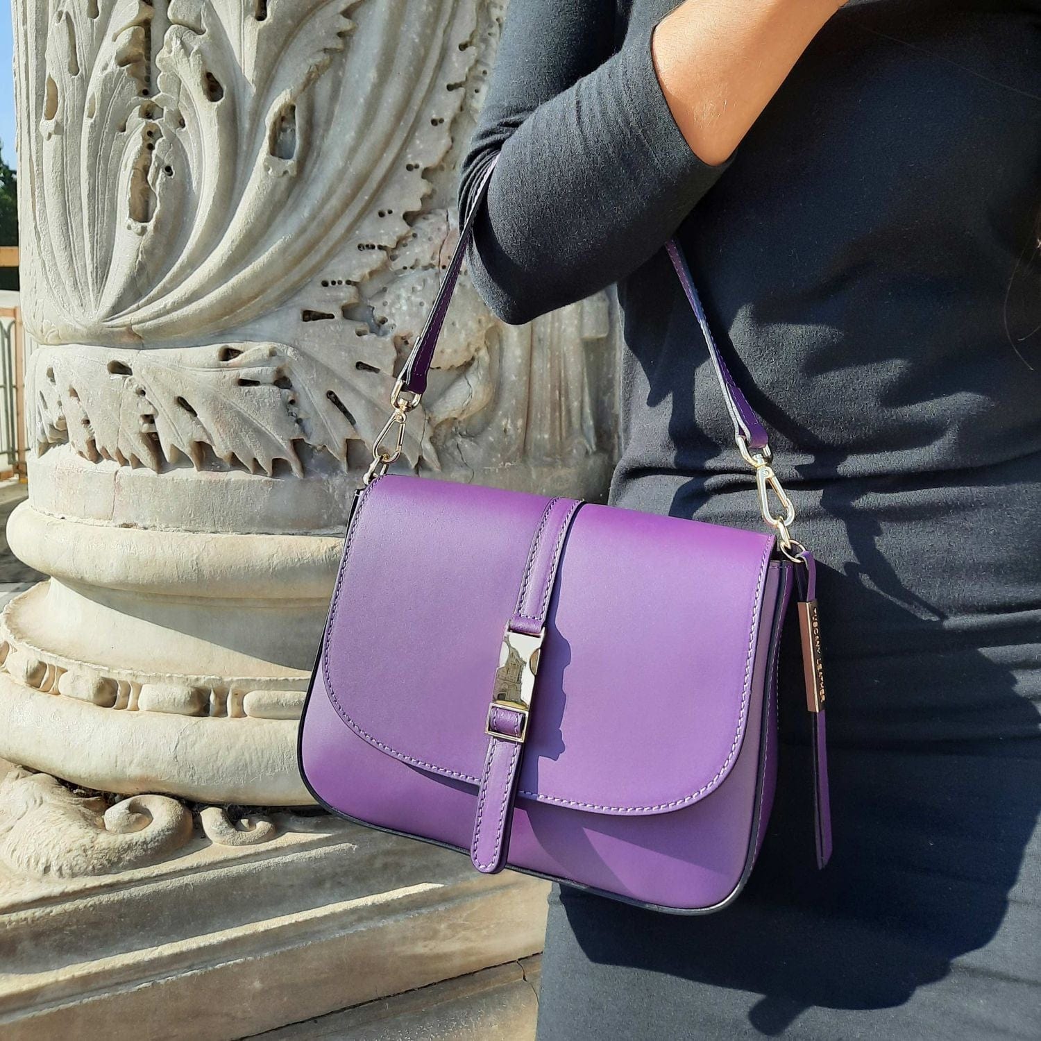 Nausica - Italian leather shoulder bag | TL141598