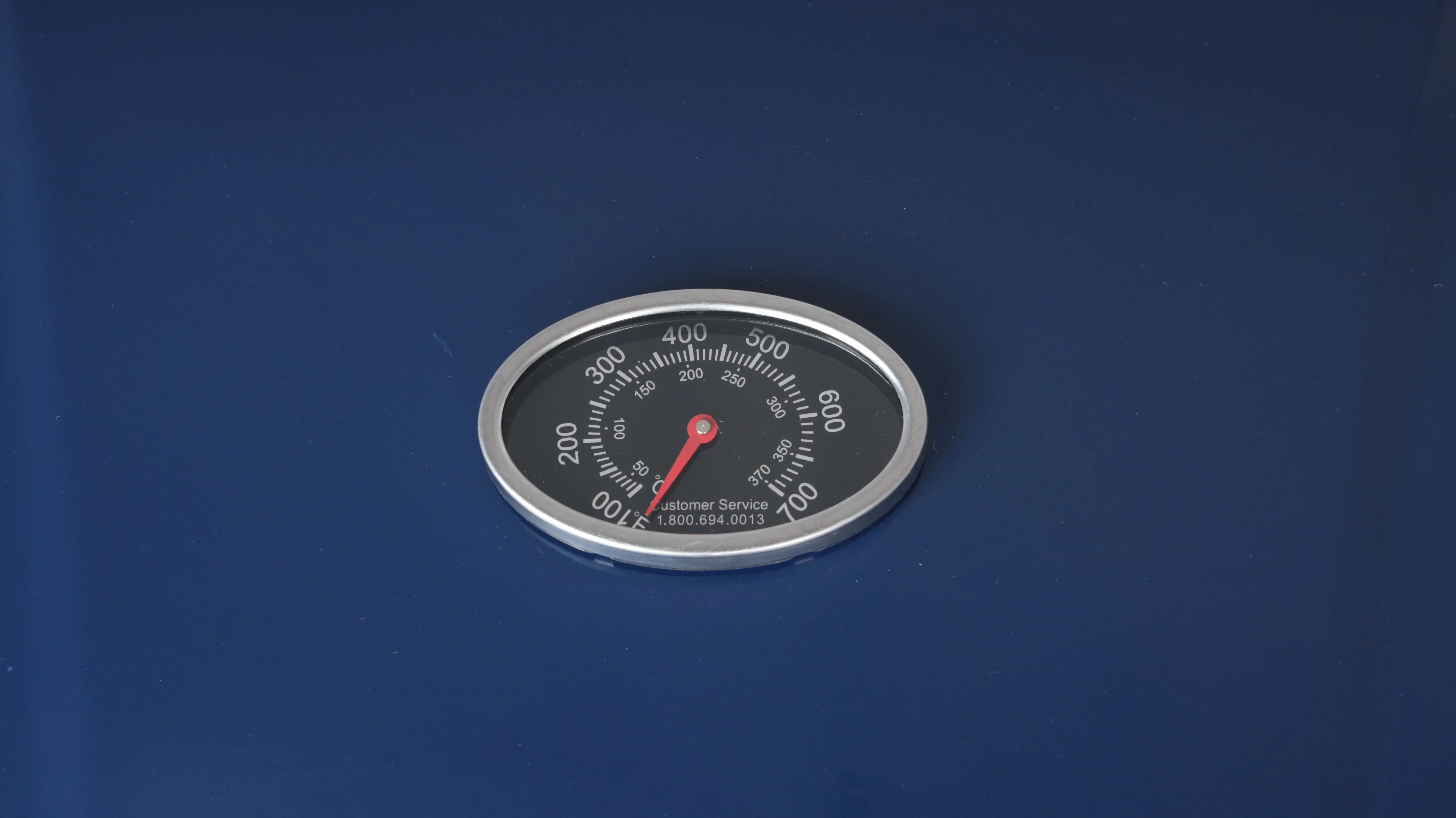 2025 RevoAce gasgrill med 3 brændere og sidebrænder. Safirblå. Model GBC1729WBS. Ny.