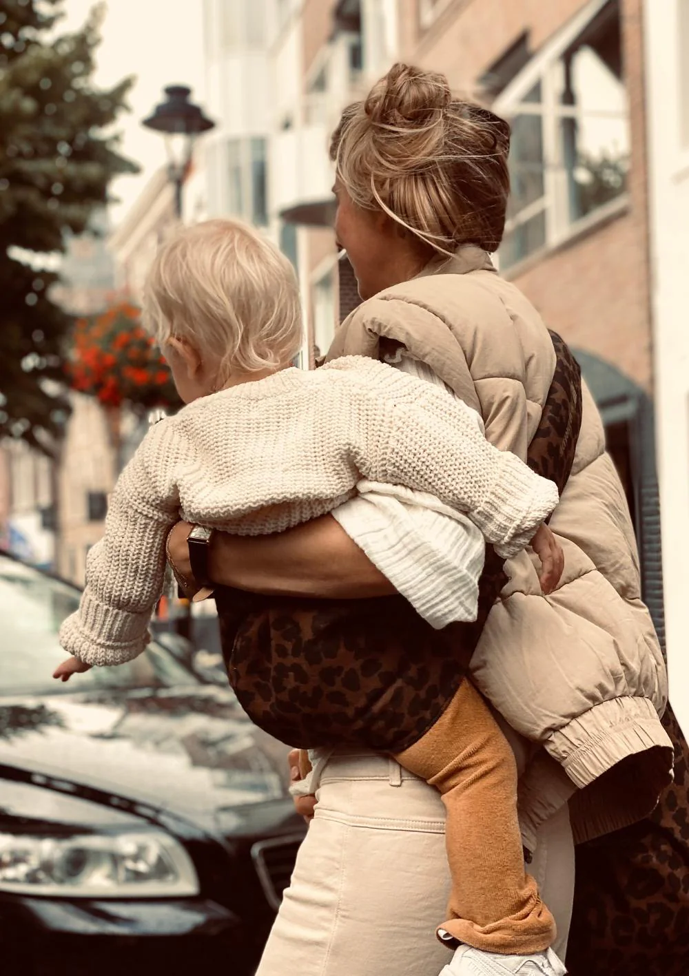 2025 WILDRIDE Ergonomisk Babybæresele med Moderne Leopardprint – Komfortabel og Praktisk til Børn fra 9 Måneder til 4 År