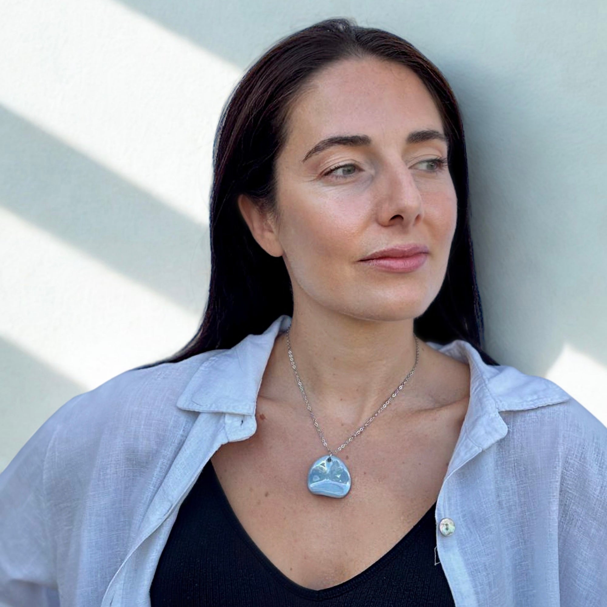 Perla | Handcrafted pearl light blue ceramic necklace