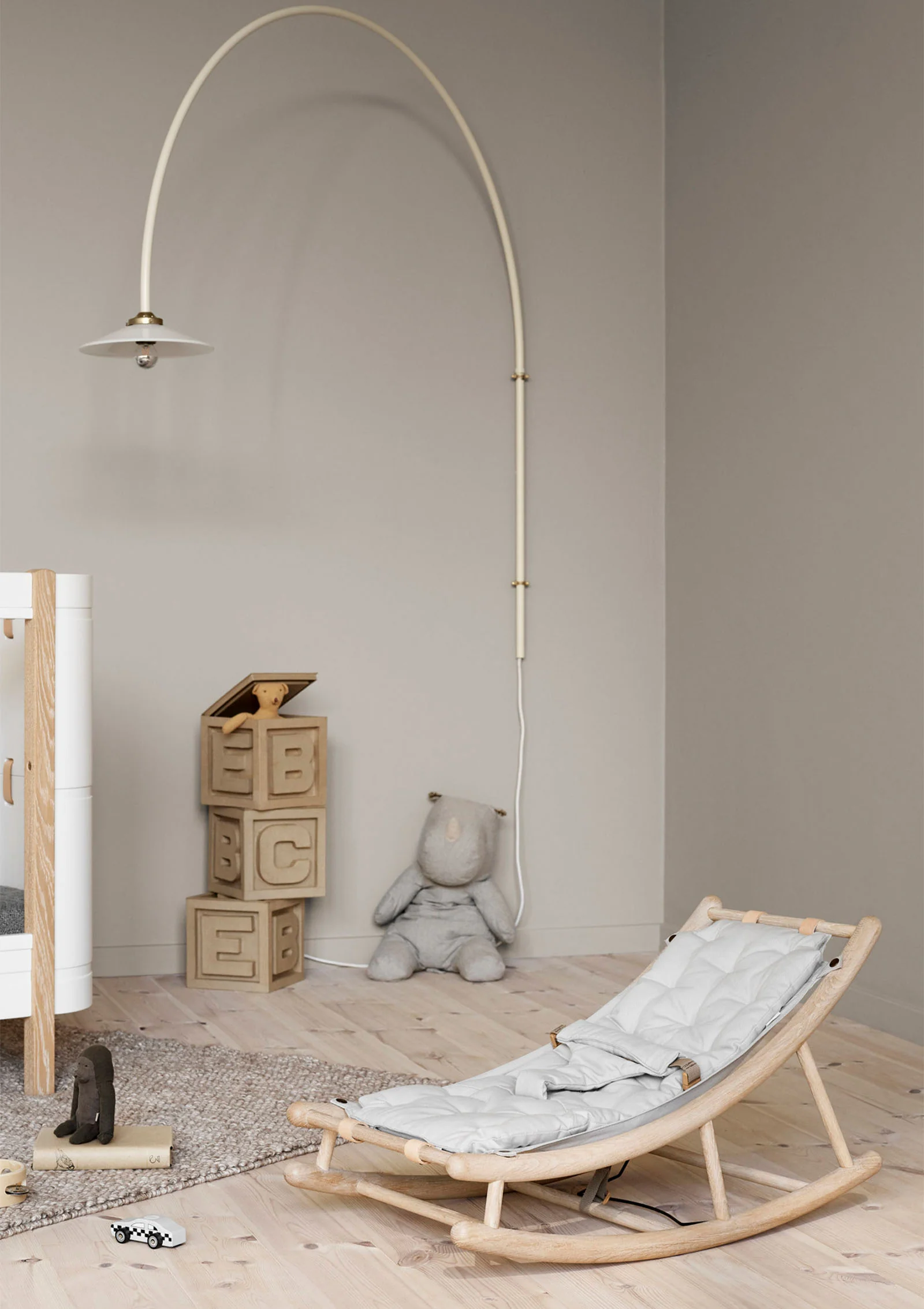 2025 Baby- og småbørnshængekøje 'Træ' Eg/Grå