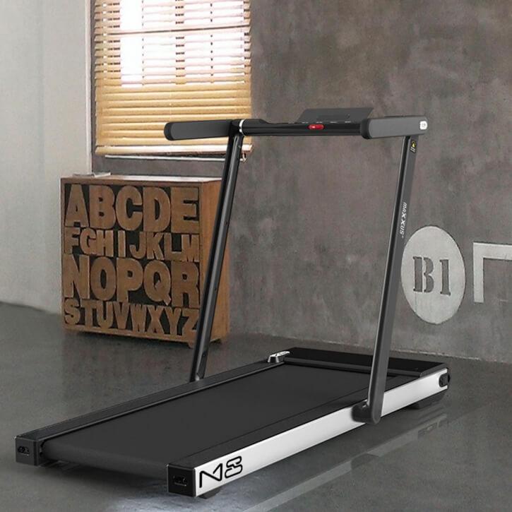 2025 MAXXUS M8 løbebånd – Kompakt og kraftfuld (5,0 HK) med 4-zoners dæmpning