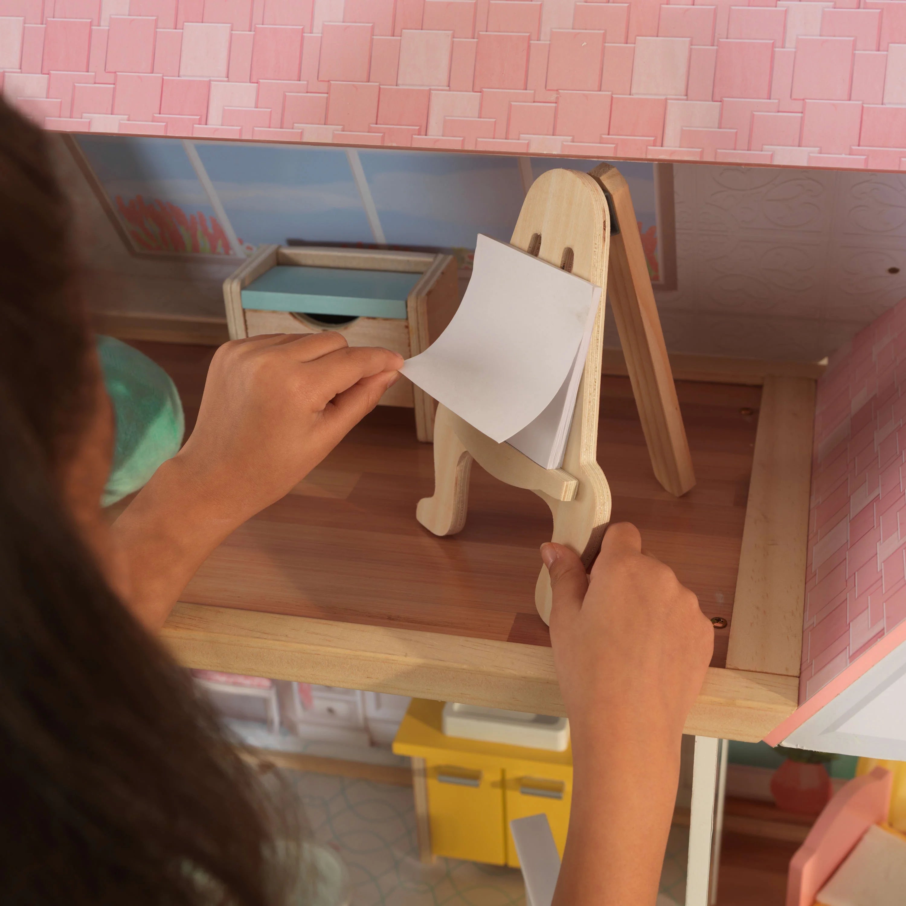 KidKraft Lola Mansion Puppenhaus aus Holz mit 30 Zubehörteilen, für Kinder ab 4 Jahren