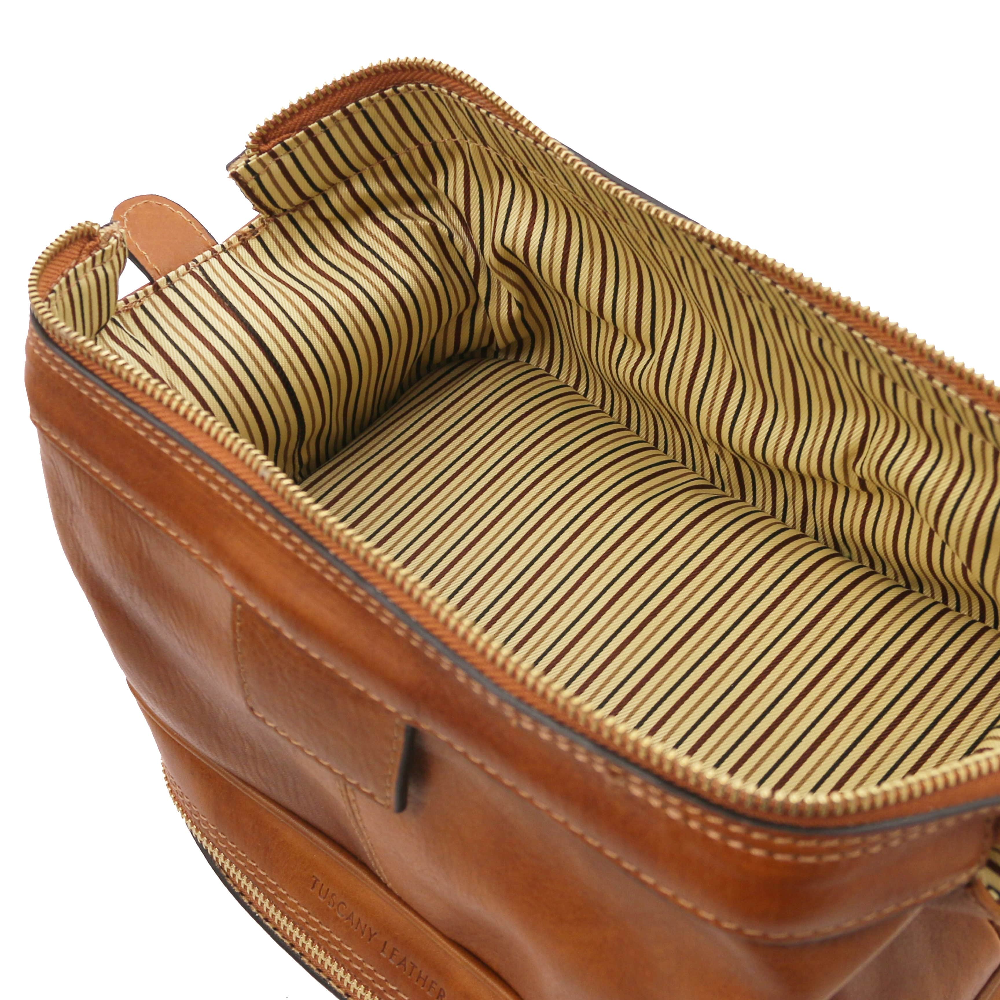 Jacob - Leather toiletry bag | TL142204