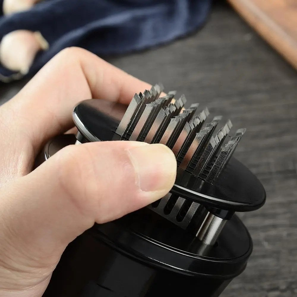 Premium-Fleischzartmacher mit 56 Klingen