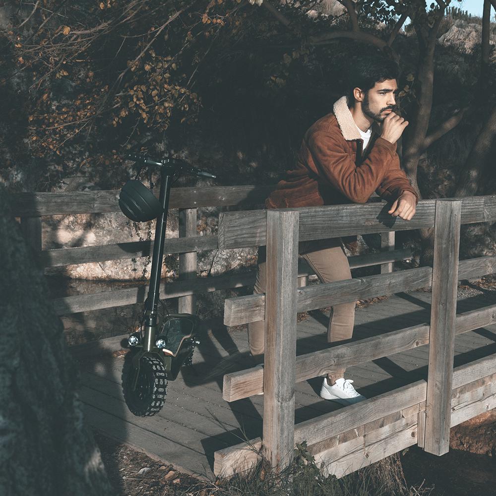 Bongo Series Z Offroad Dunkelgrün