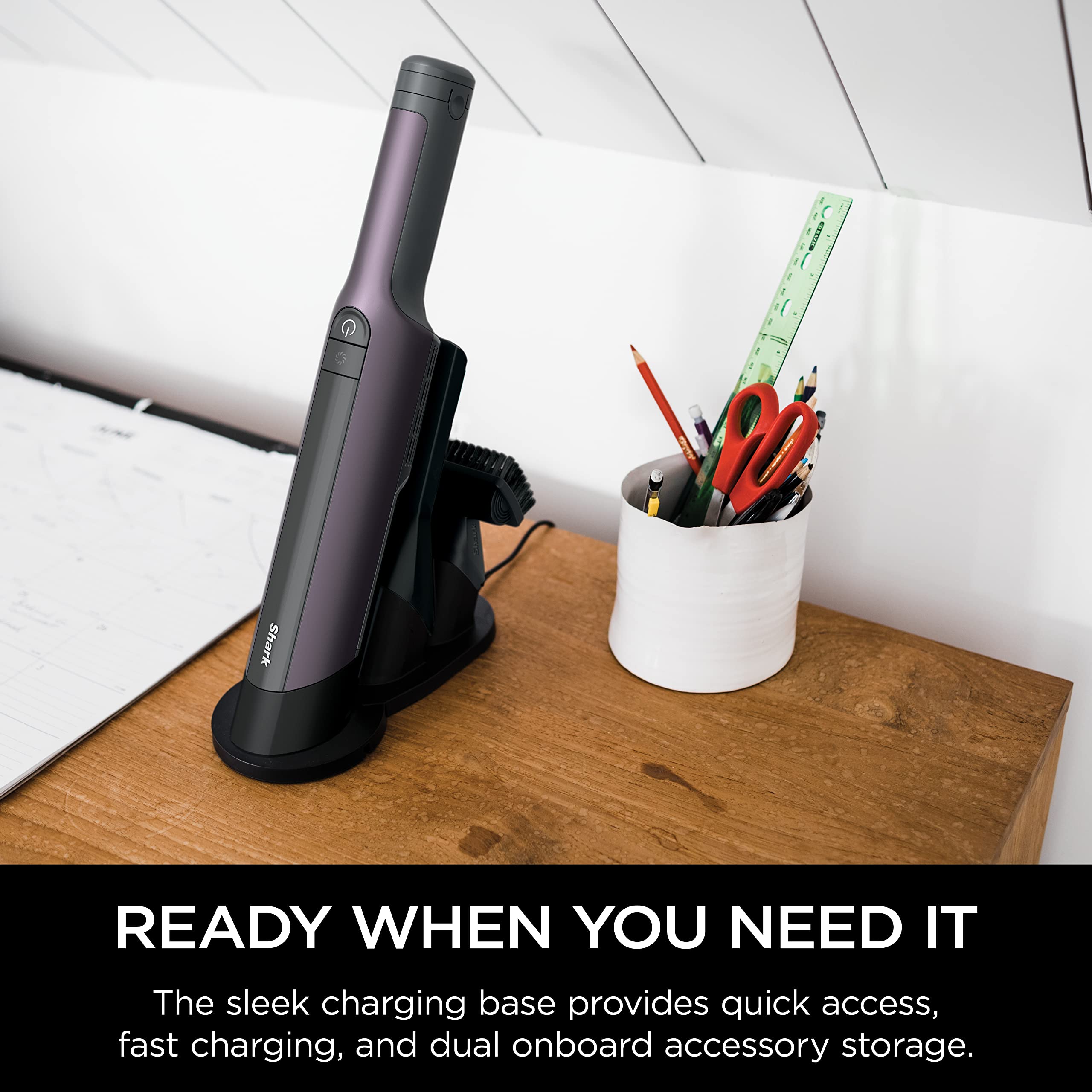 Aspirateur à main sans fil Shark WV410PR WANDVAC (2025). Ultra-léger et portable, il offre une aspiration puissante et des accessoires pour le soin des animaux. Conçu pour la voiture et la maison. Violet.