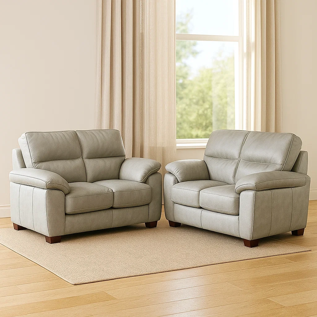 Ensemble canapé 4 places, revêtement cuir gris, style classique, sans options supplémentaires. Dimensions du canapé 2 places : 150 x 80 x 90 cm. Idéal pour salon et séjour. - yErGOwMy6igl