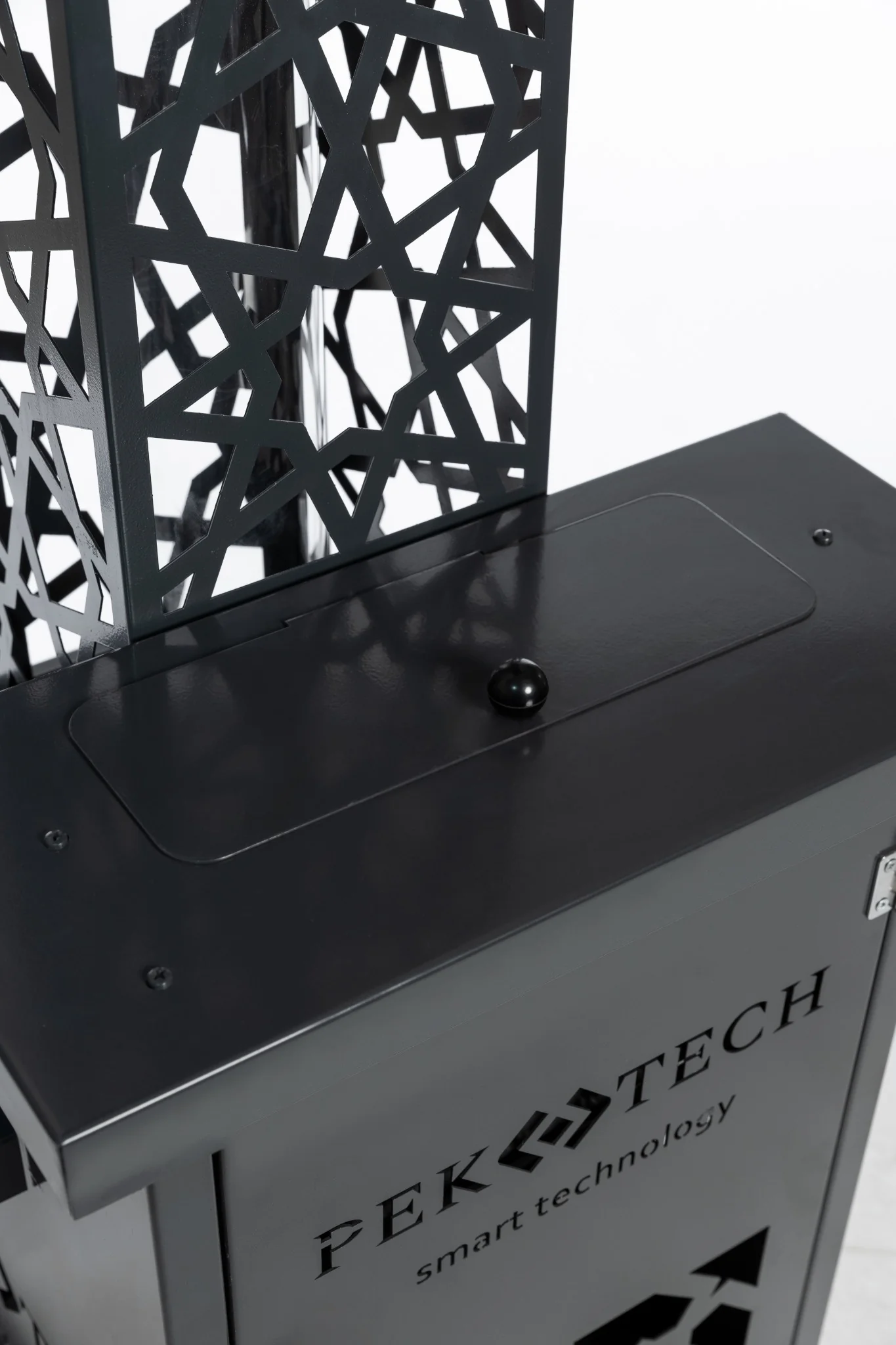 Pektech Peluxe Anthrazit 2025 – Eleganter Pelletofen für Garten, Terrasse und Restaurants