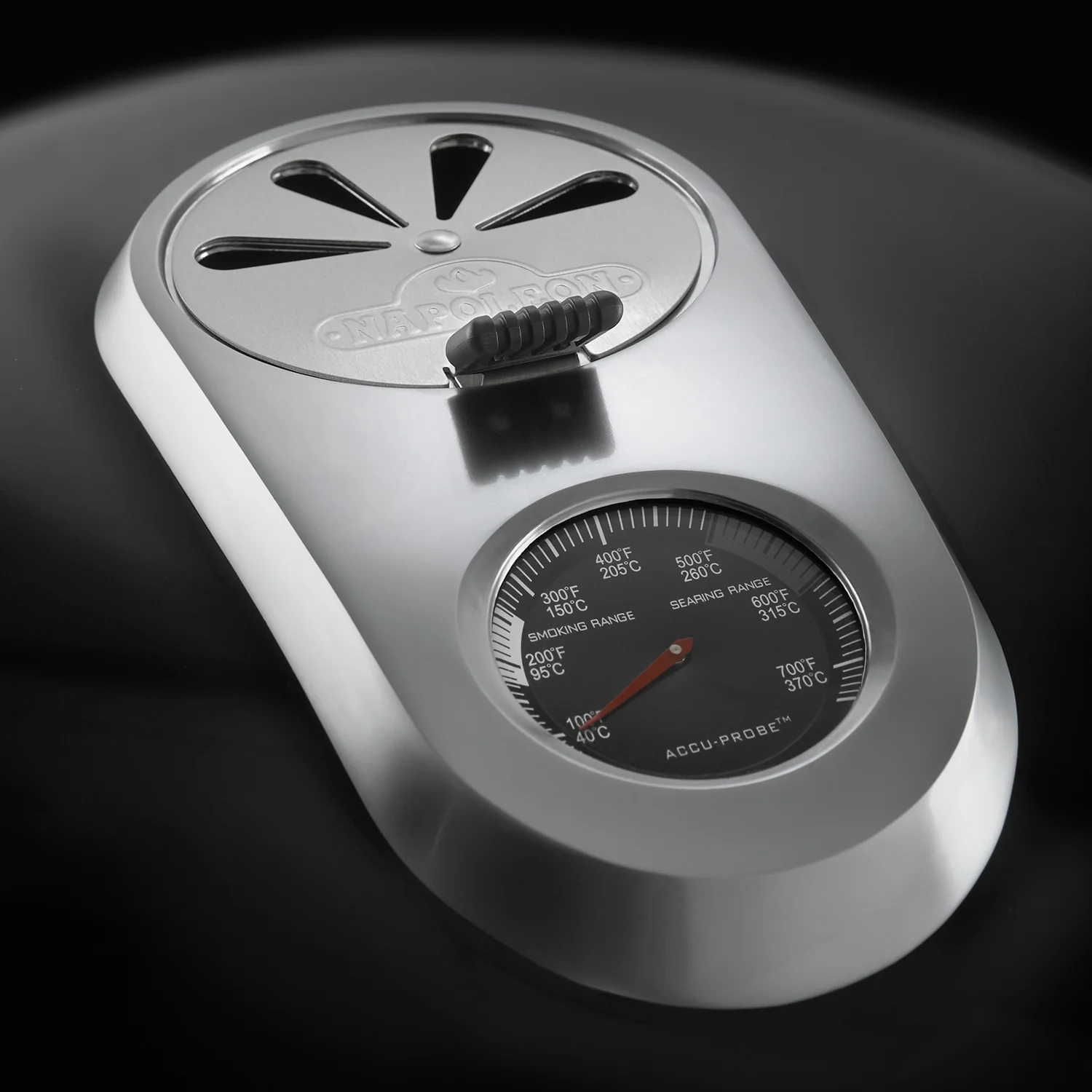 Napoleon Kugelgrill 2025 (Ø 57 cm) mit Wagen