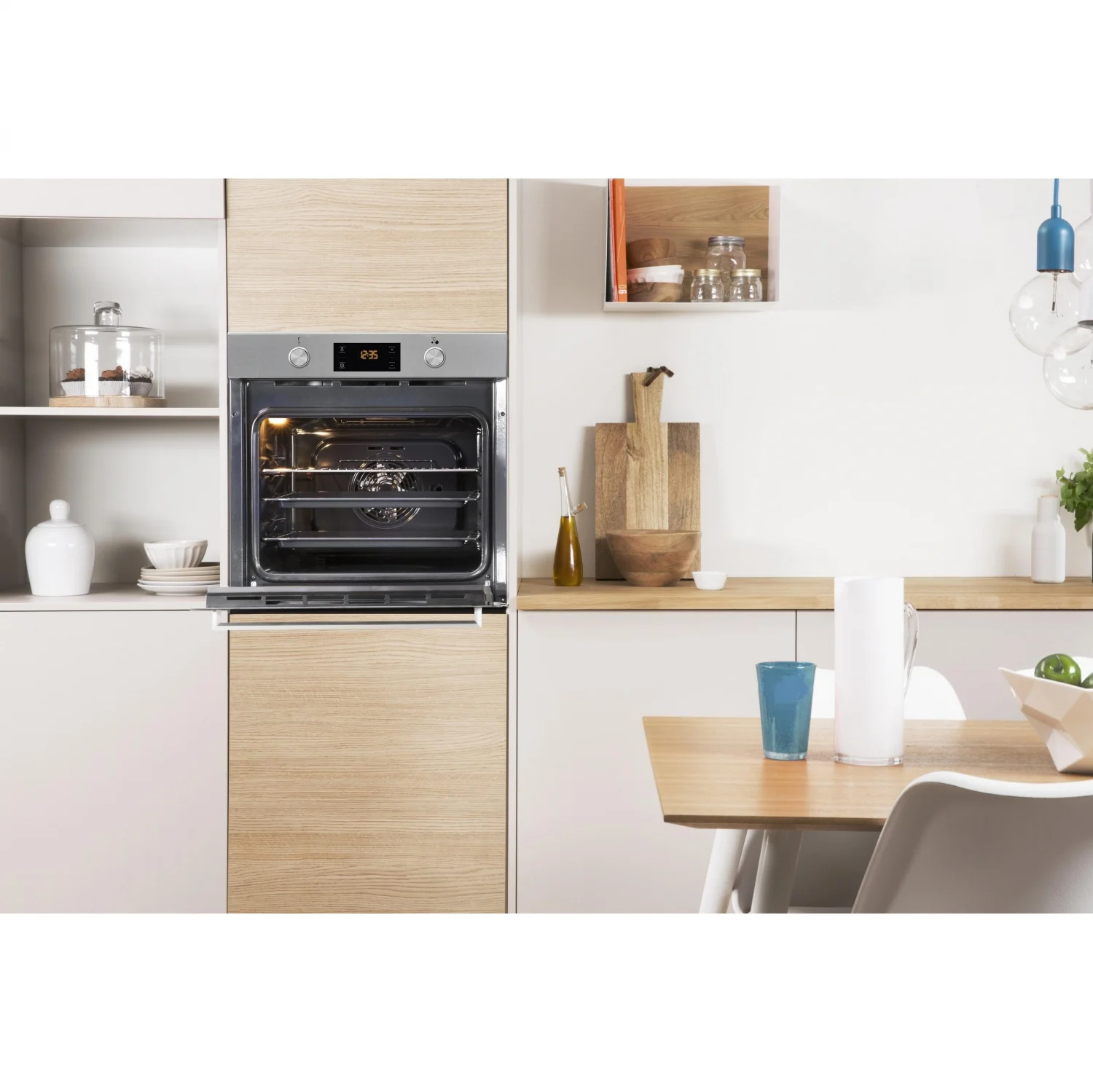 Indesit Multifunktionsbackofen A+ IFW6841JH IX