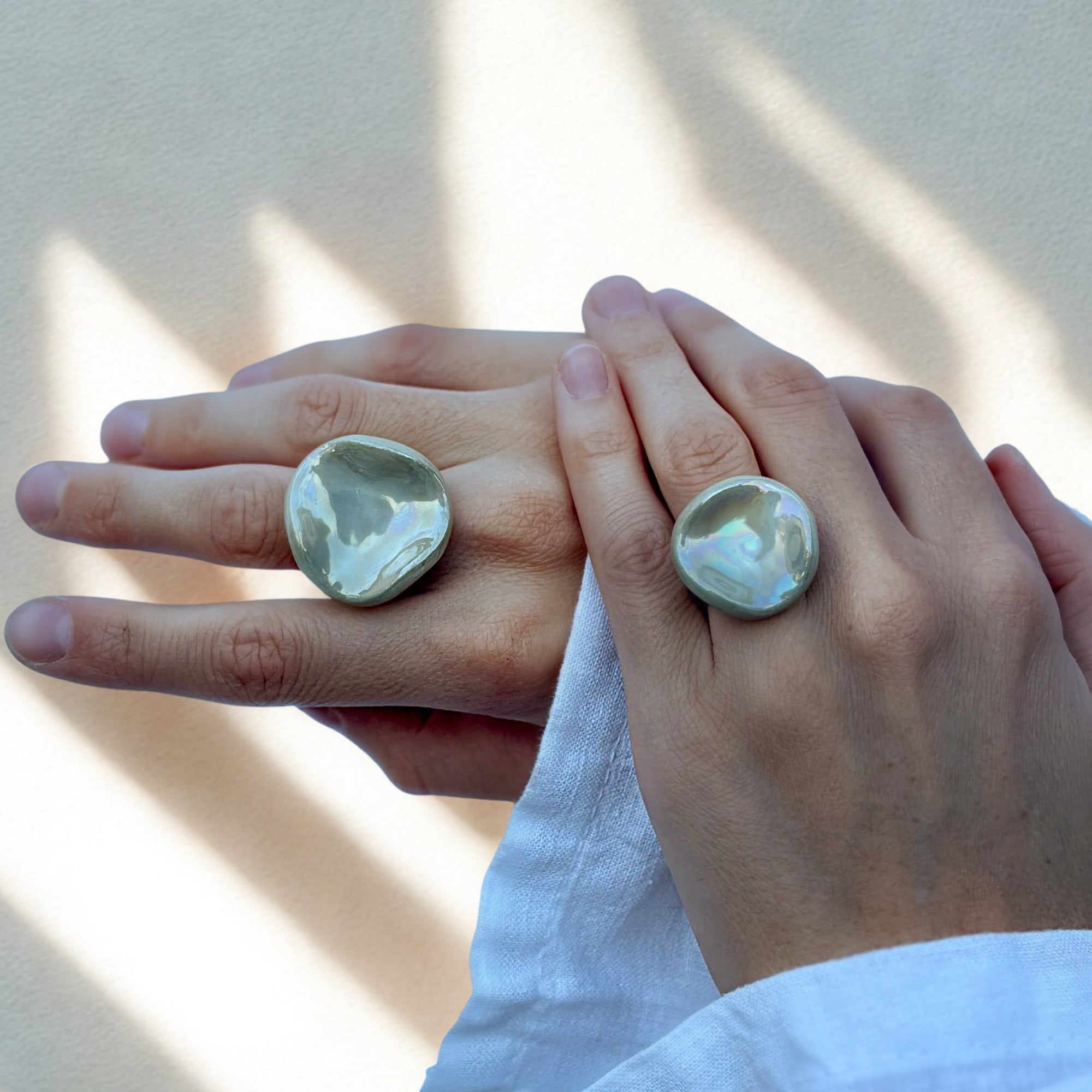 Perla | Handcrafted pearl-sage green ceramic ring