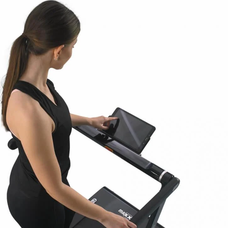 2025 MAXXUS M8 løbebånd – Kompakt og kraftfuld (5,0 HK) med 4-zoners dæmpning