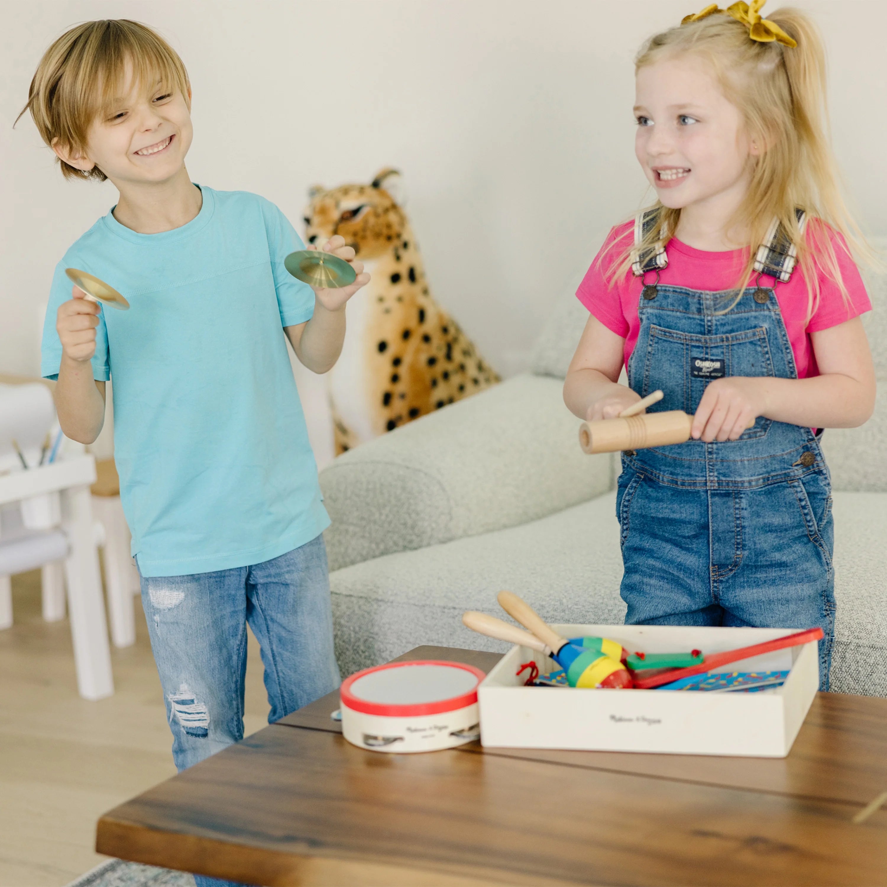 Melissa & Doug Band-in-a-Box Klatschen! High Five! Tap! – 10-teiliges Musikinstrumenten-Set