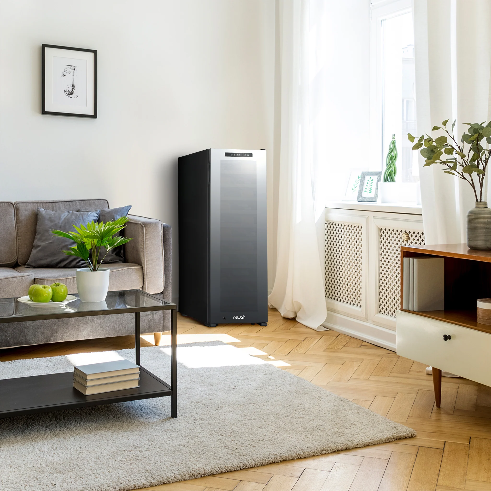 2025 Newair® Freistehender Weinkühlschrank Schwarz – 62 Flaschen – 16,9