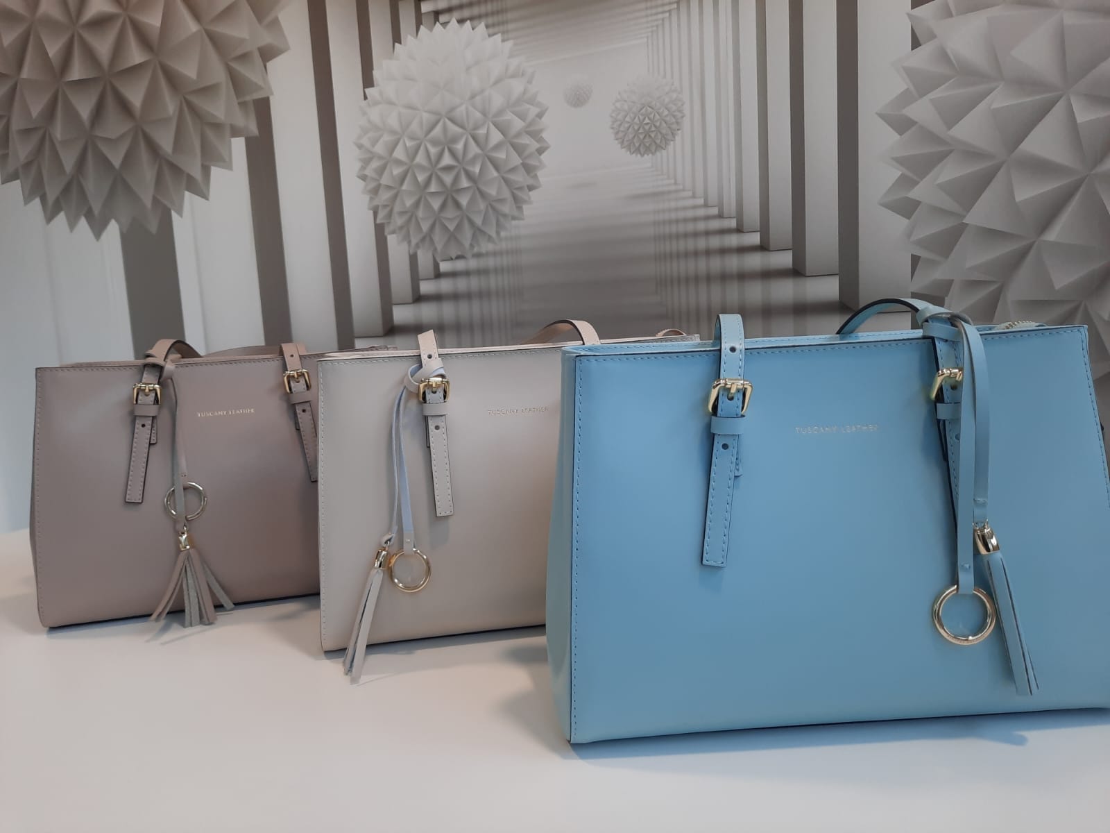 TL Bag - Leather shoulder bag | TL142037