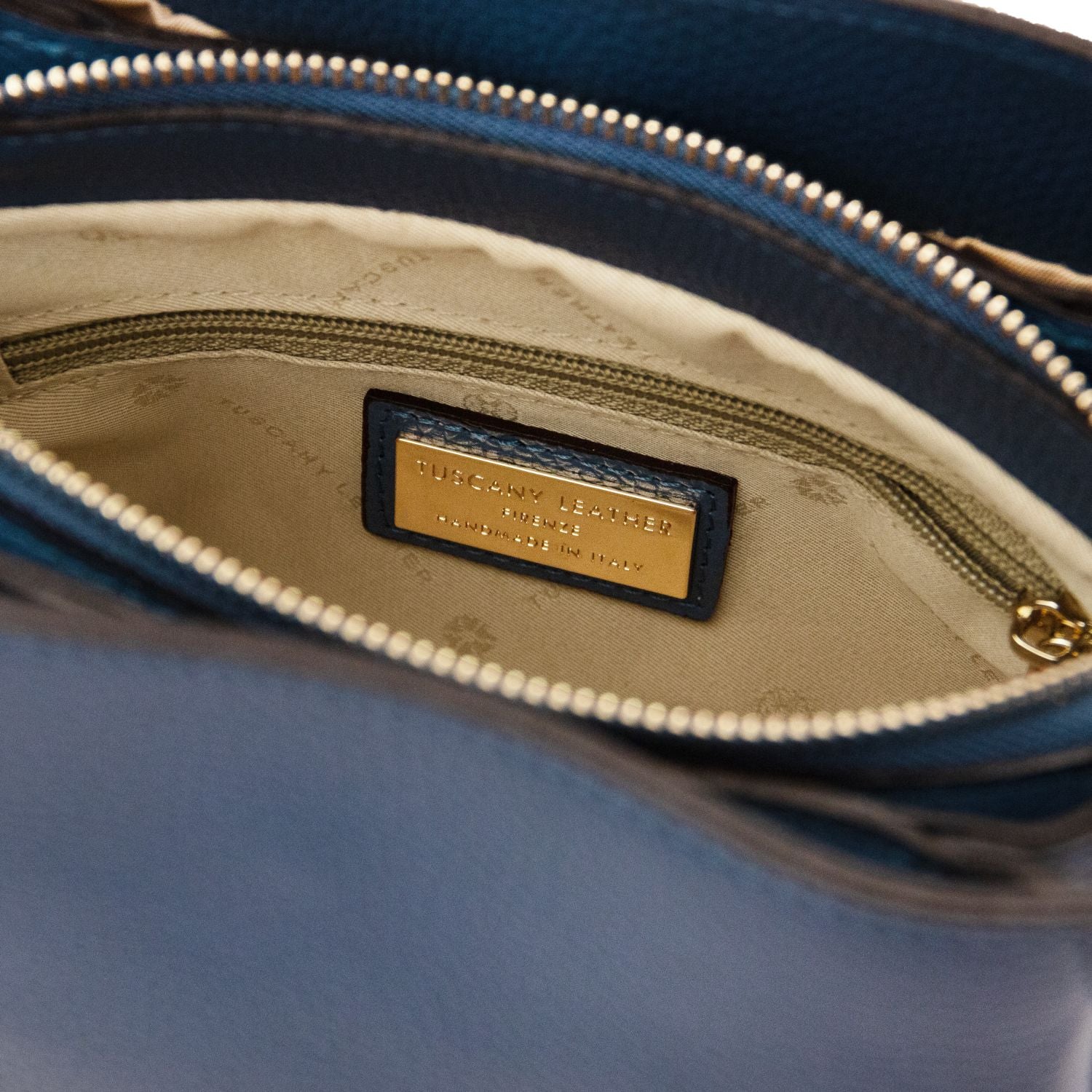 Abby - Leather shoulder bag | TL142500