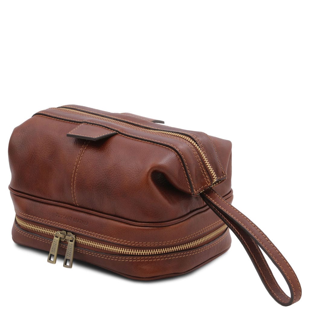 Jacob - Leather toiletry bag | TL142204