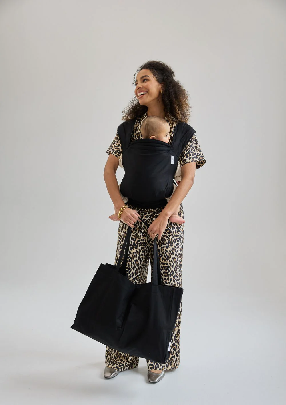 2025 „Zeitlose“ Babytrage Schwarz