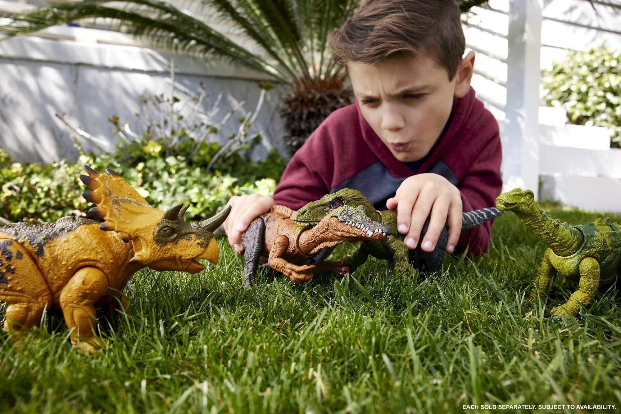 Orkoraptor Dinosaurfigur fra Jurassic World Wild Roar med Lyde