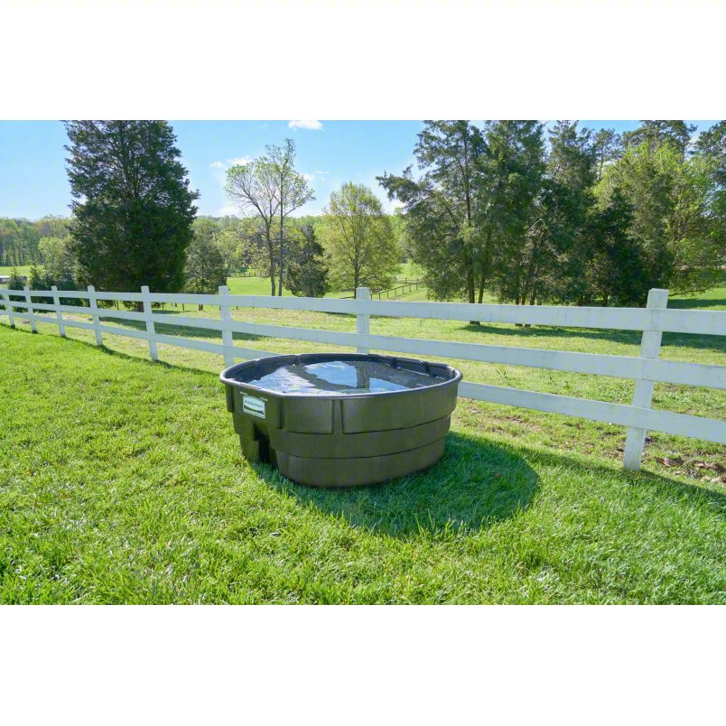 2025 Rubbermaid 300 gallon opbevaringstank